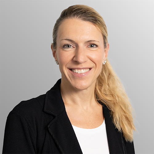 Dr. med. Olga Maksimovic Dr. med. Olga Maksimovic, Fachärztin für Innere Medizin, Hämatologie und Onkologie, Palliativmedizin; ärztliche Leiterin
